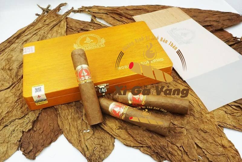 Cigar Vinaboss được cuốn hoàn toàn thủ công